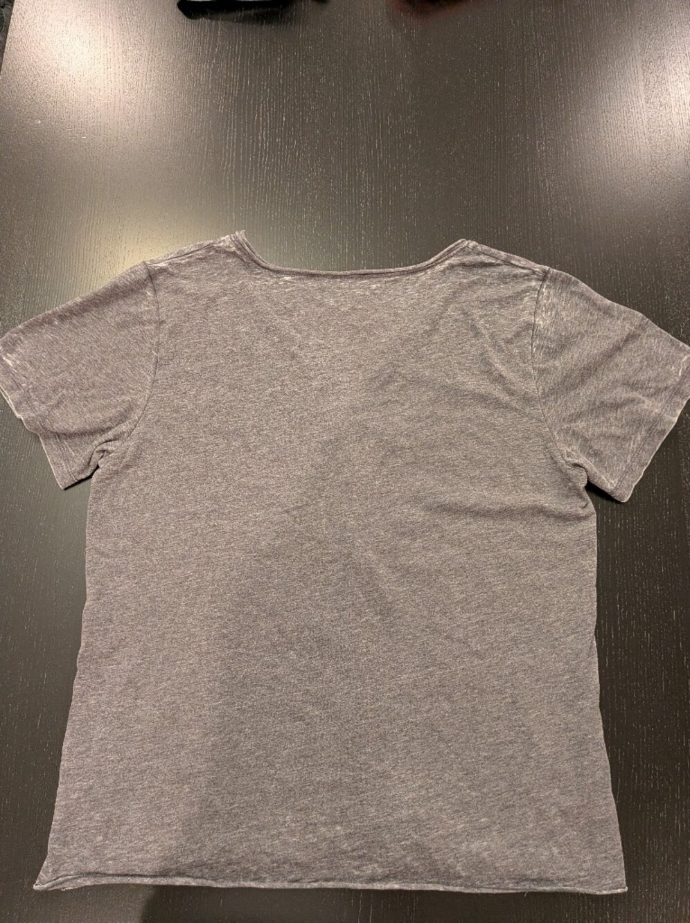 League Unwind Relaxed Lifestyle V-Neck Tee in Heather Charcoal - Picture 9 of 10